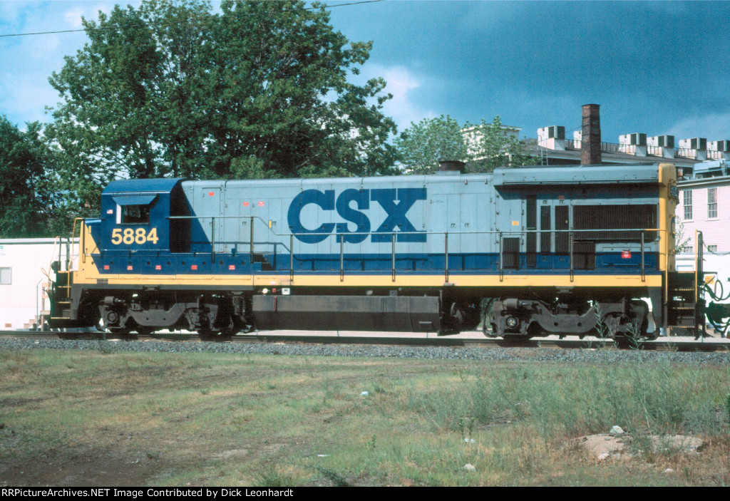 CSX 5884